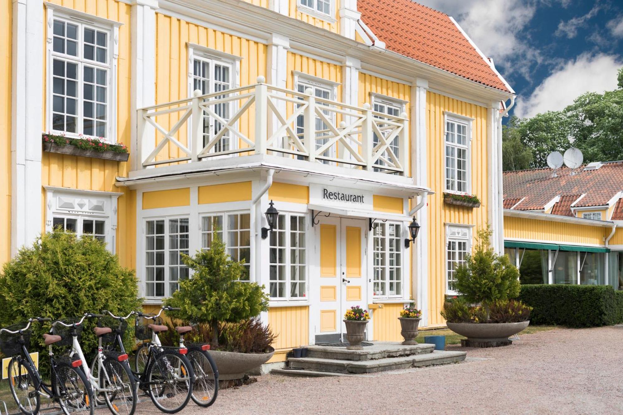 Ronnums Herrgard Hotel Vargon Exterior photo